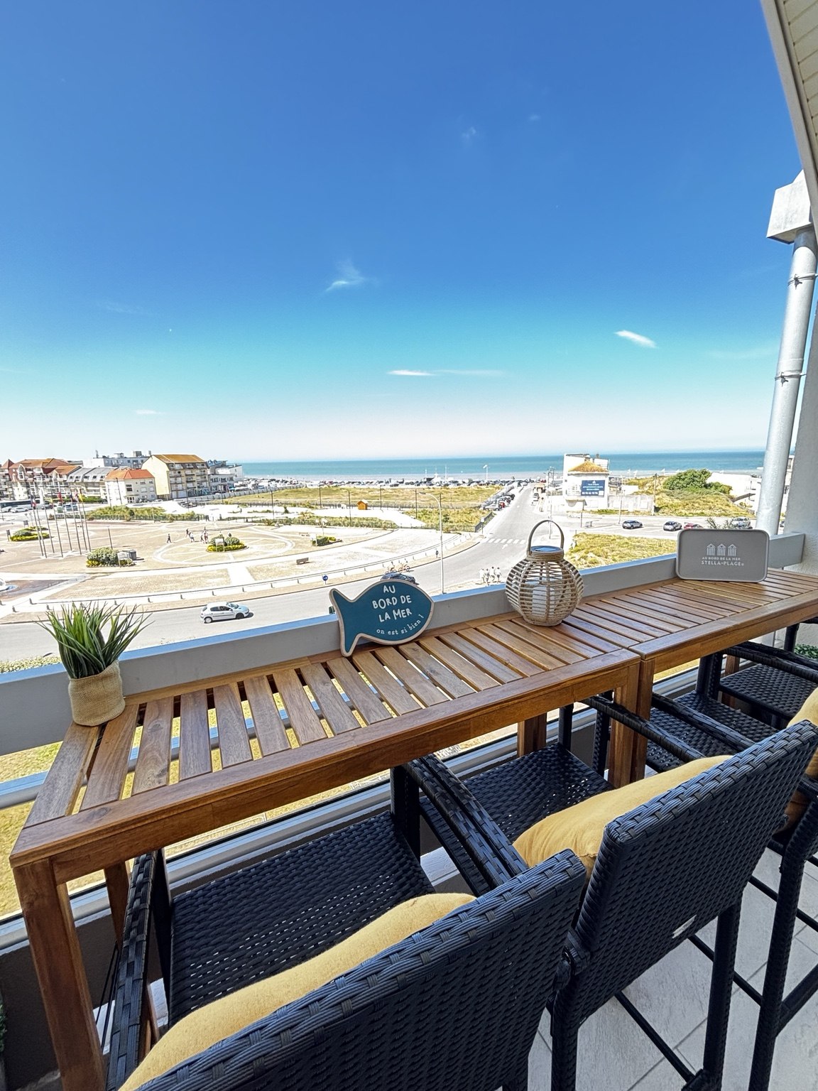 Le balcon et sa vue mer