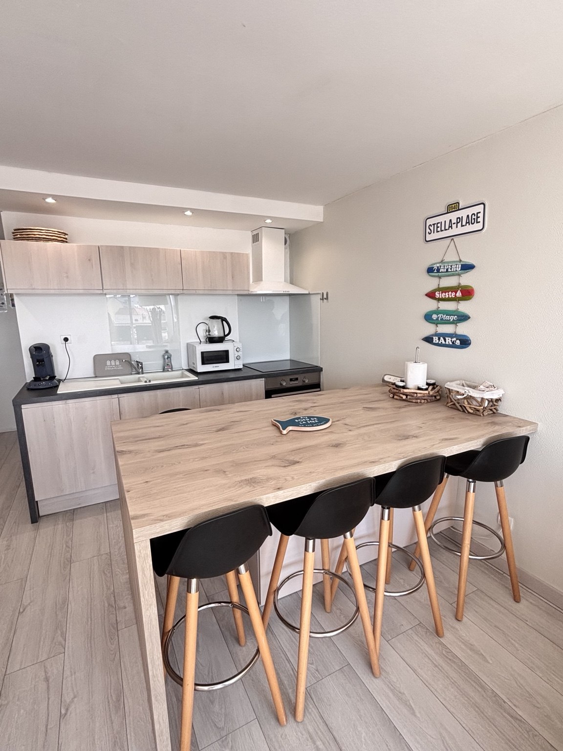 La cuisine et son espace repas